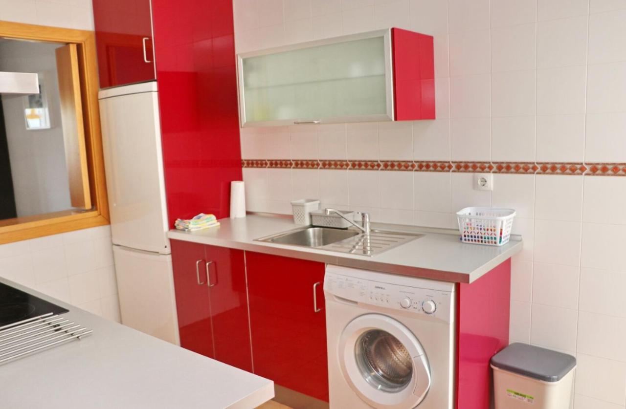 Apartamento Bateles โกนิล เด ลาฟรอนเตรา ภายนอก รูปภาพ